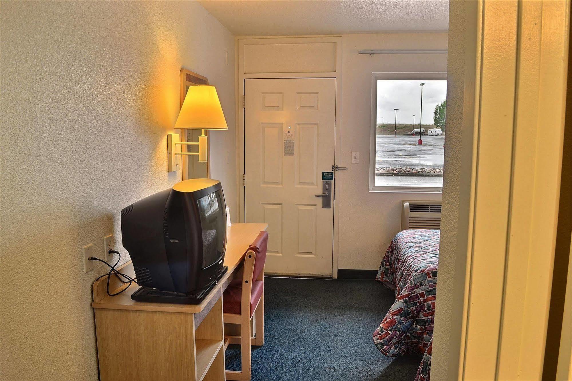 Motel 6-Billings, Mt - South Exterior photo